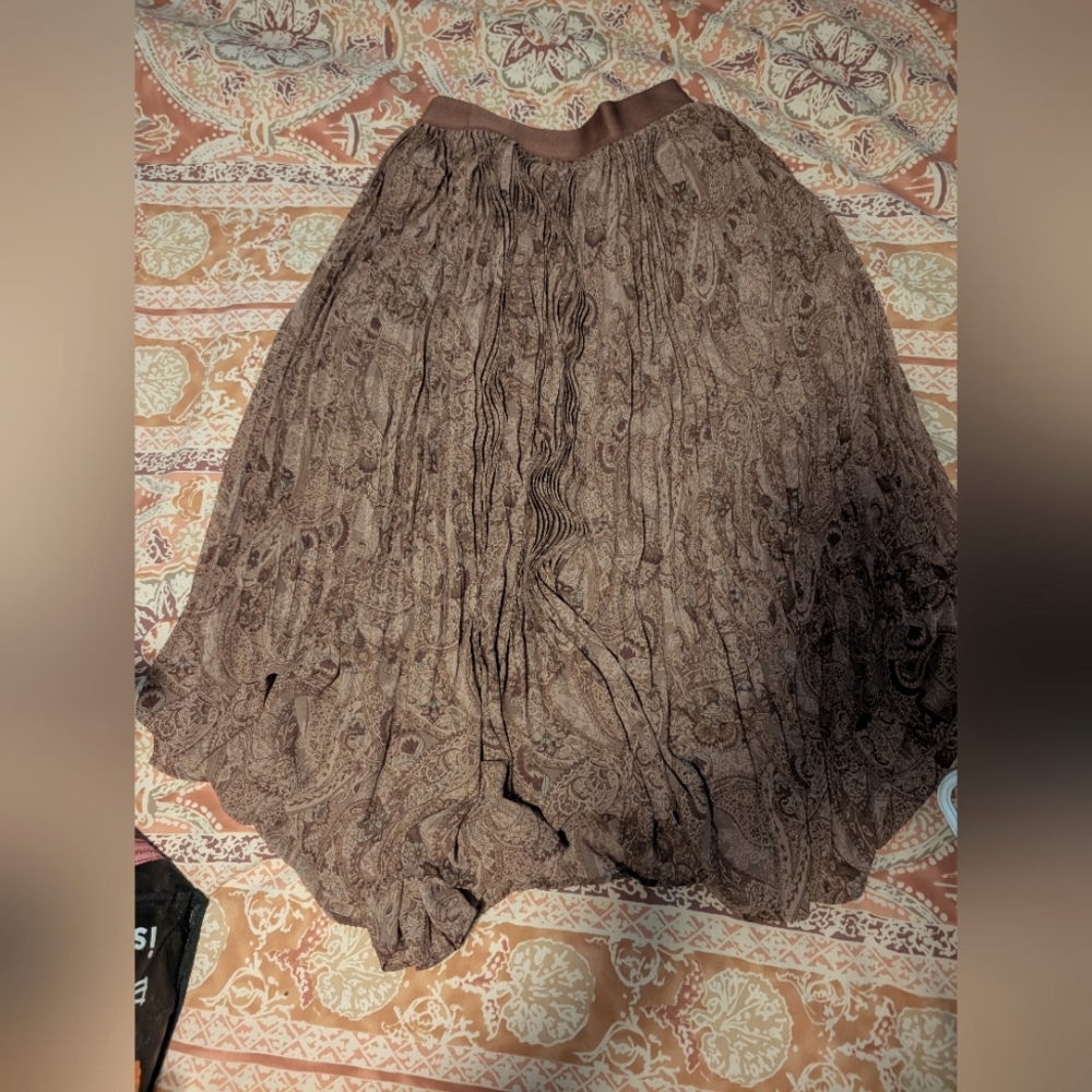 Brown Paisley Flowy Skirt